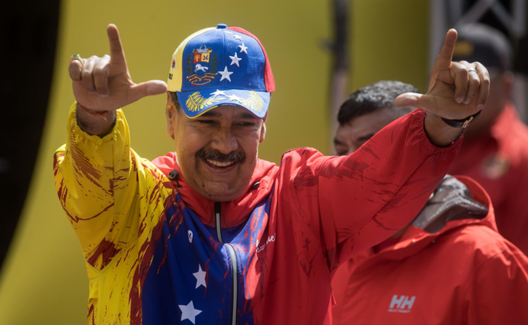 Maduro inscribe su candidatura a la presidencia de Venezuela