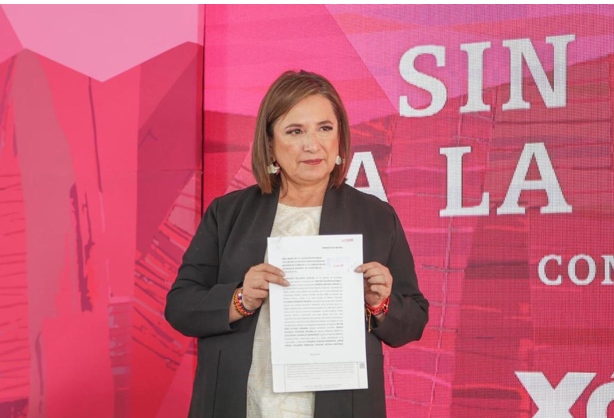 Xóchitl Gálvez presenta denuncia por corrupción contra hijos de AMLO