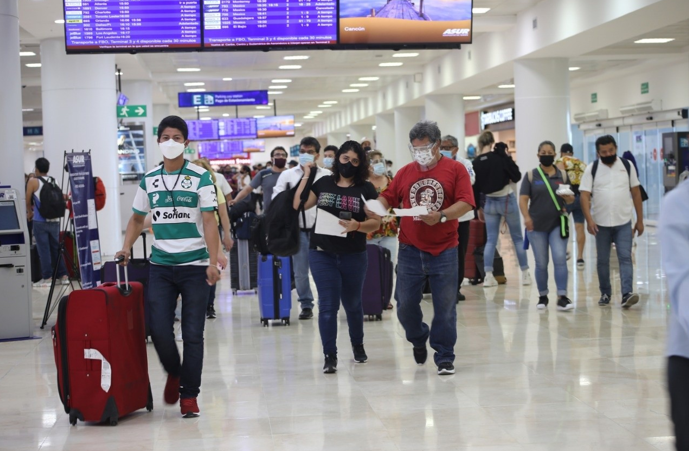 Jornada activa en el Aeropuerto de Cancún con 663 operaciones