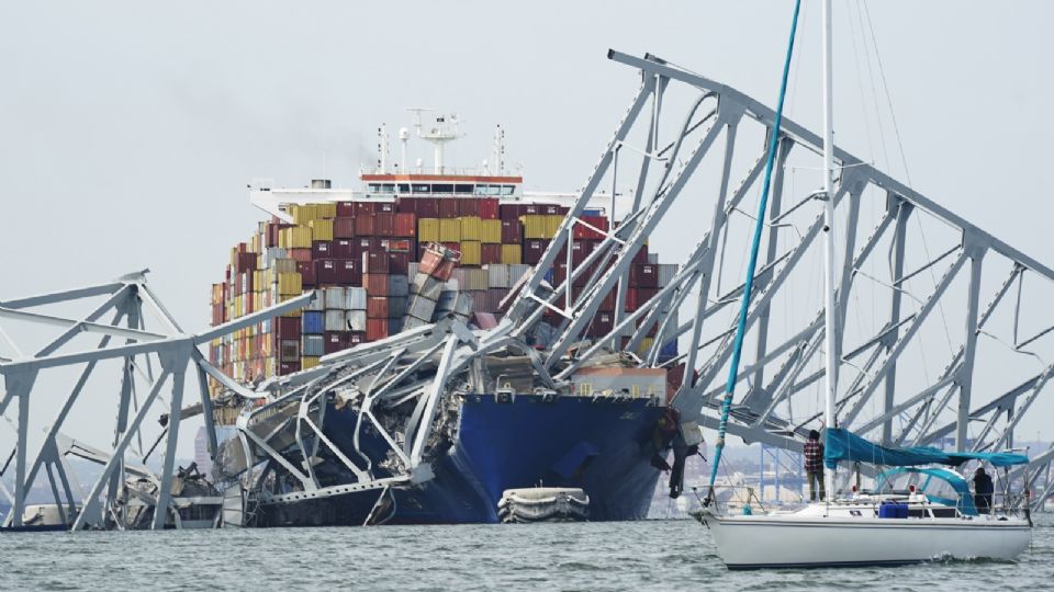 Hallan cadáver de mexicano tras caída de puente de Baltimore Créditos: AP Photo