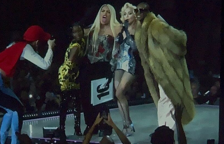 Madonna sube al escenario a Wendy Guevara durante su concierto en México