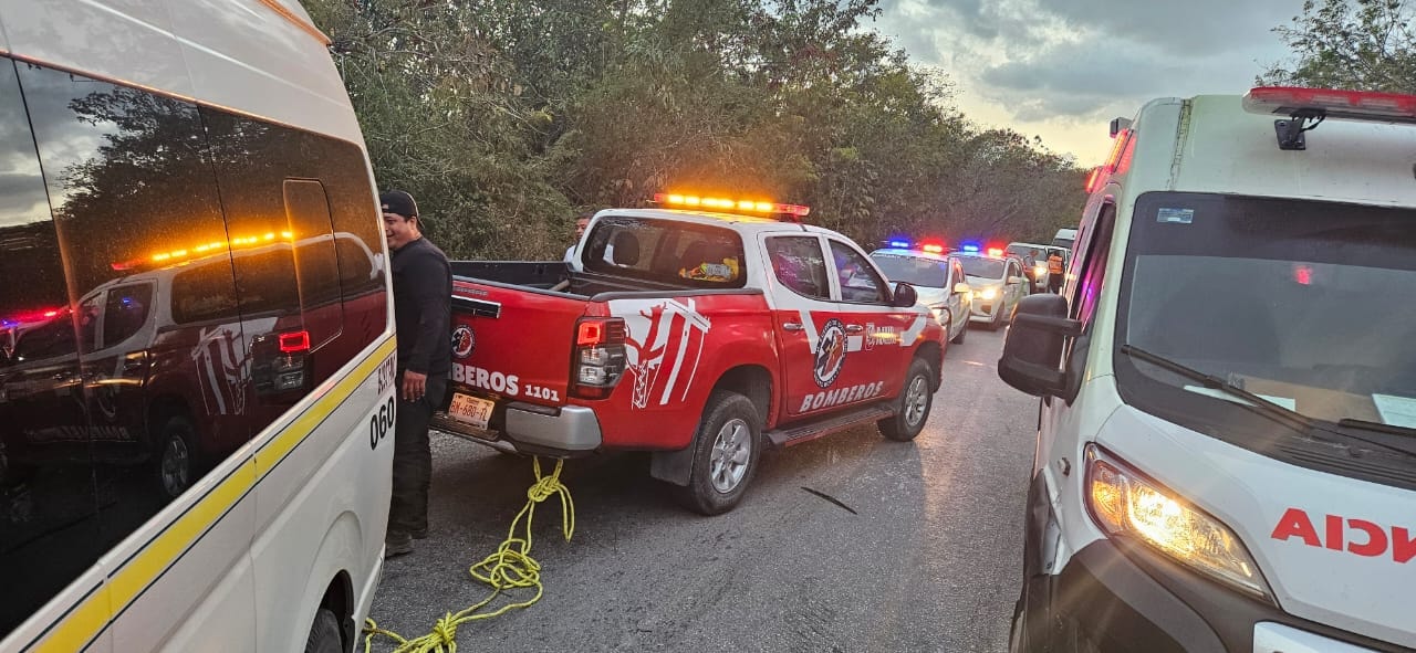 Un muerto y varios lesionados por encontronazo en Puerto Morelos