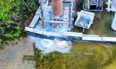 Activistas denuncian derrame de cemento en la Laguna Nichupté