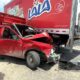 Un aparatoso accidente ocurrió este viernes en el Libramiento Bicentenario, a la altura de los límites entre Toluca y Temoaya, cuando un tráiler perdió el control y embistió a al menos 12 vehículos particulares.
