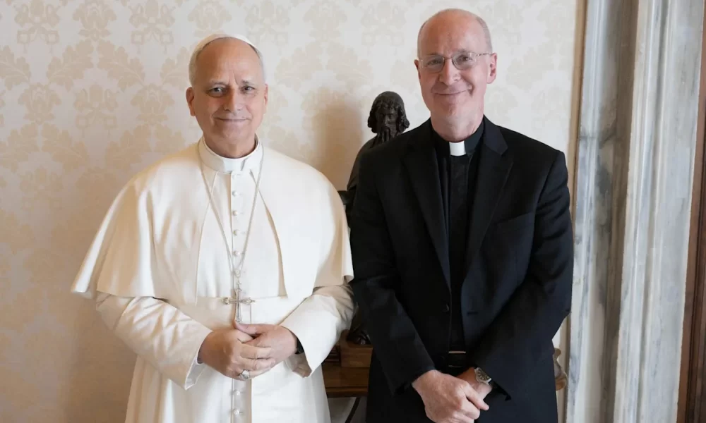 Papa León XIV se reúne con James Martin