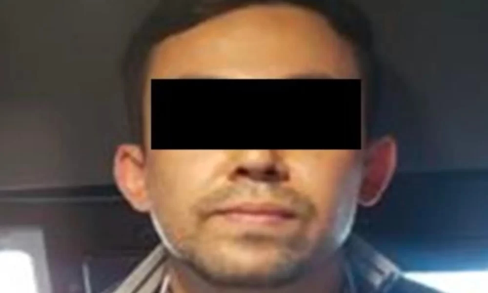 Capturan en el AICM a Oscar “N”, presunto operador financiero del CJNG