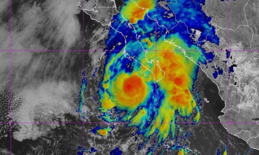 Inundaciones en Baja California Sur Huracán Lorena