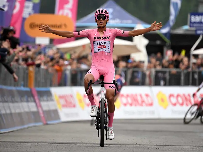 Isaac del Toro consolida su nombre en el ciclismo mundial