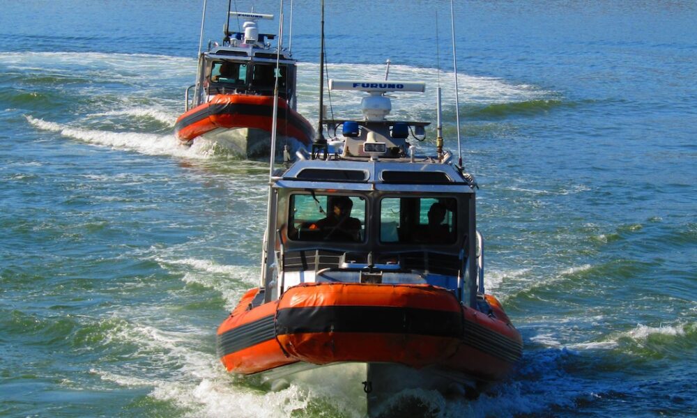 Rescate de 28 menores en altamar