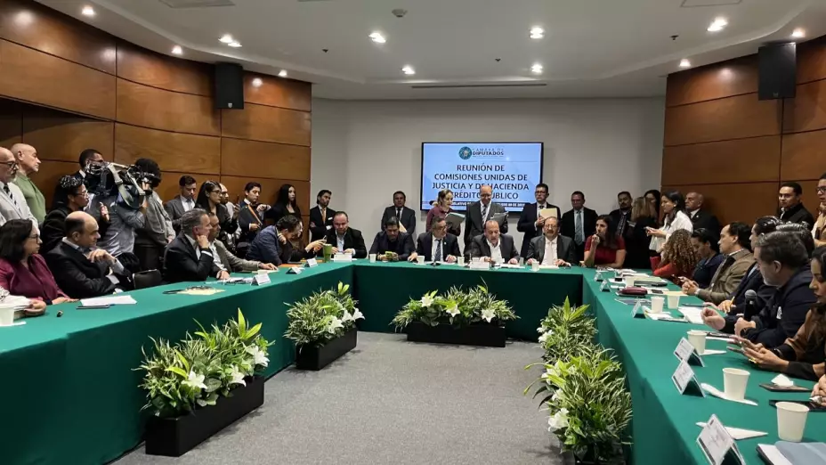 Diputados corrigen la reforma al amparo: eliminan retroactividad polémica