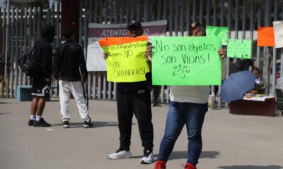 Manifestantes protestan en el Deportivo Los Galeana por presunto maltrato a perros resguardados en el albergue