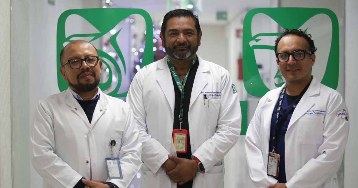 Especialistas del IMSS realizan cirugía fetal para tratar hidrocefalia en el Centro Médico Nacional La Raza