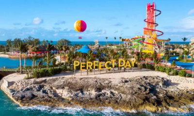 Manglares y litoral de Mahahual donde se proyecta el desarrollo turístico Perfect Day, suspendido por orden judicial.