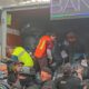 Decomisan 60 toneladas de ropa pirata mundialista
