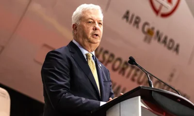 renuncia CEO Air Canada