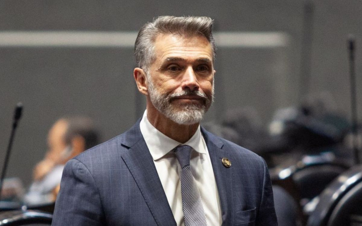 Sergio Mayer anuncia regreso