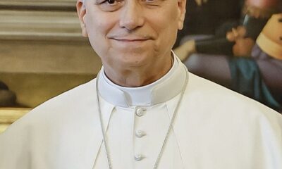 Adolescentes enseñaron al papa el gesto “six seven”; el video circuló en redes y medios reportaron la escena sin comunicado oficial vaticano.