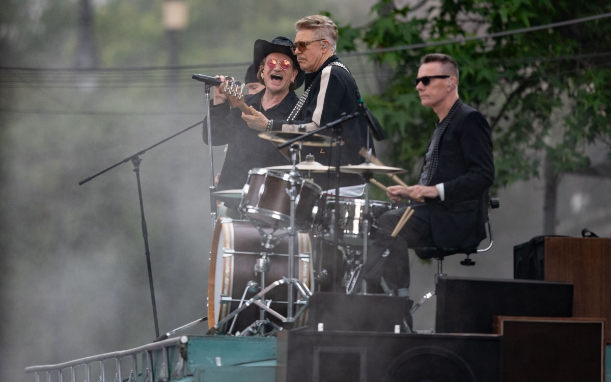 U2 sorprende en el Centro Histórico