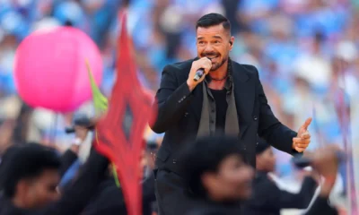 Gas lacrimógeno interrumpe concierto de Ricky Martin