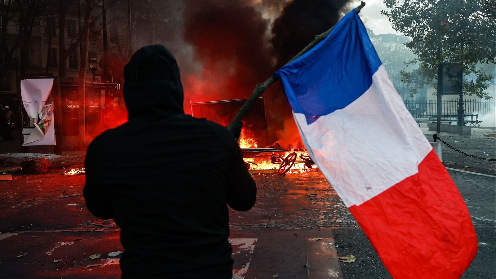 Masivas protestas sacuden Francia por el elevado costo de vida
