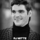 Muere a los 34 años el actor RJ Mitte
