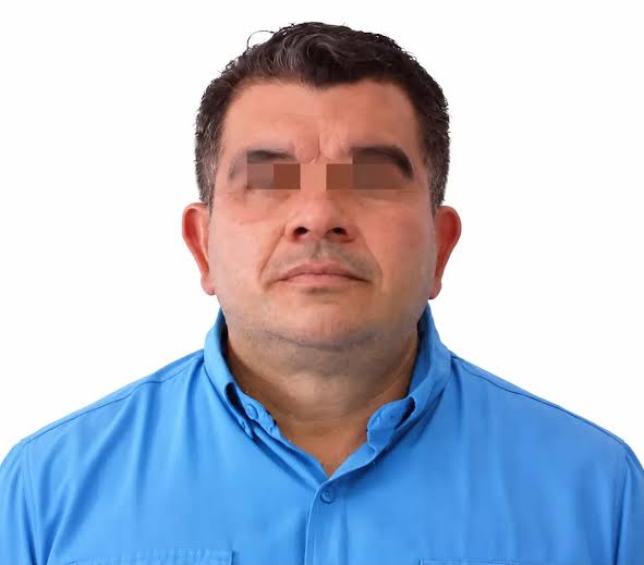 Vinculan proceso ex jefe policial Cancún
